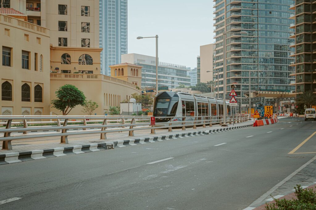 A Dubai street beside the metro line